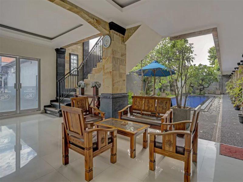 Super Oyo 3904 Kiki Residence Bali Legian Eksteriør billede