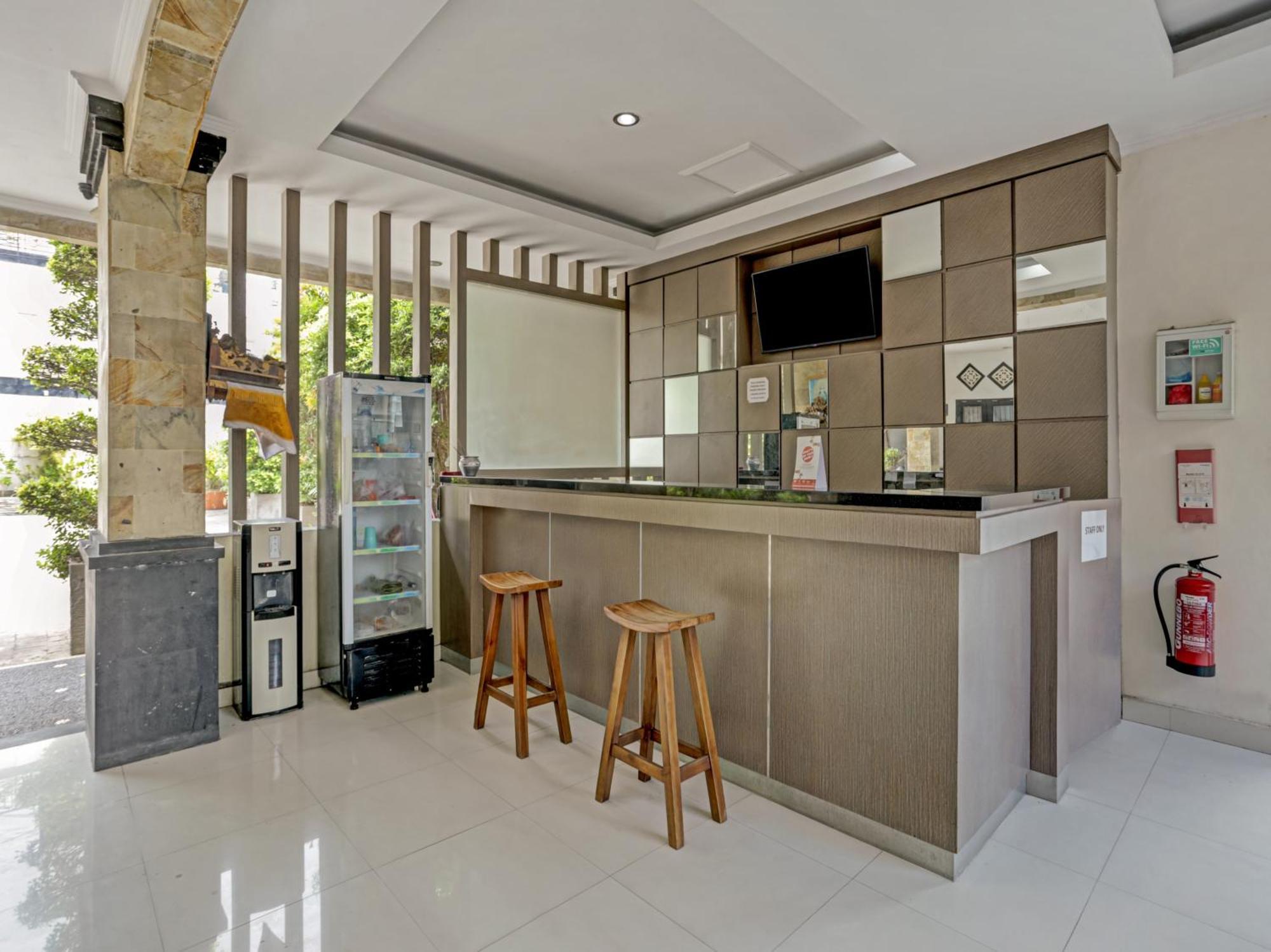 Super Oyo 3904 Kiki Residence Bali Legian Eksteriør billede